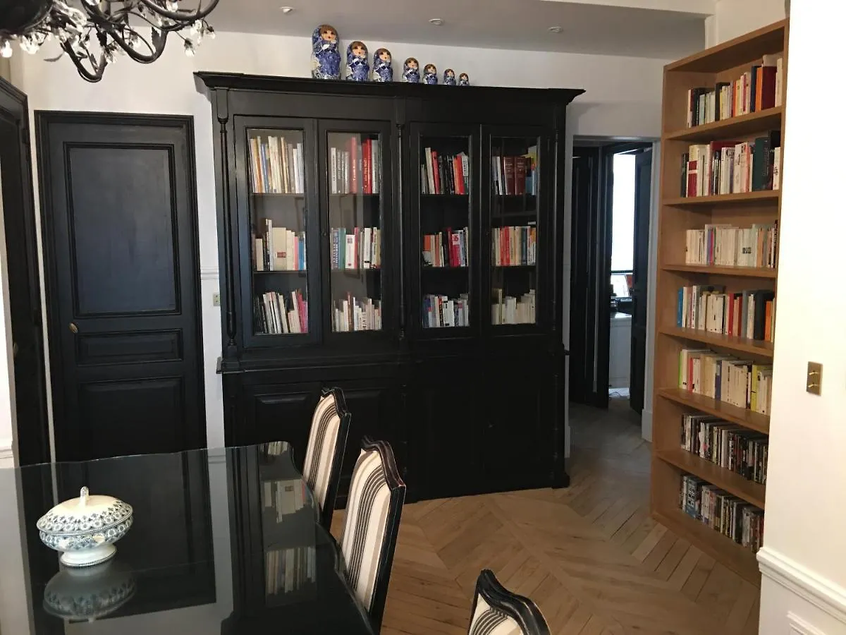 Appartement 3 Chambres Jardin Du Luxembourg Paris France
